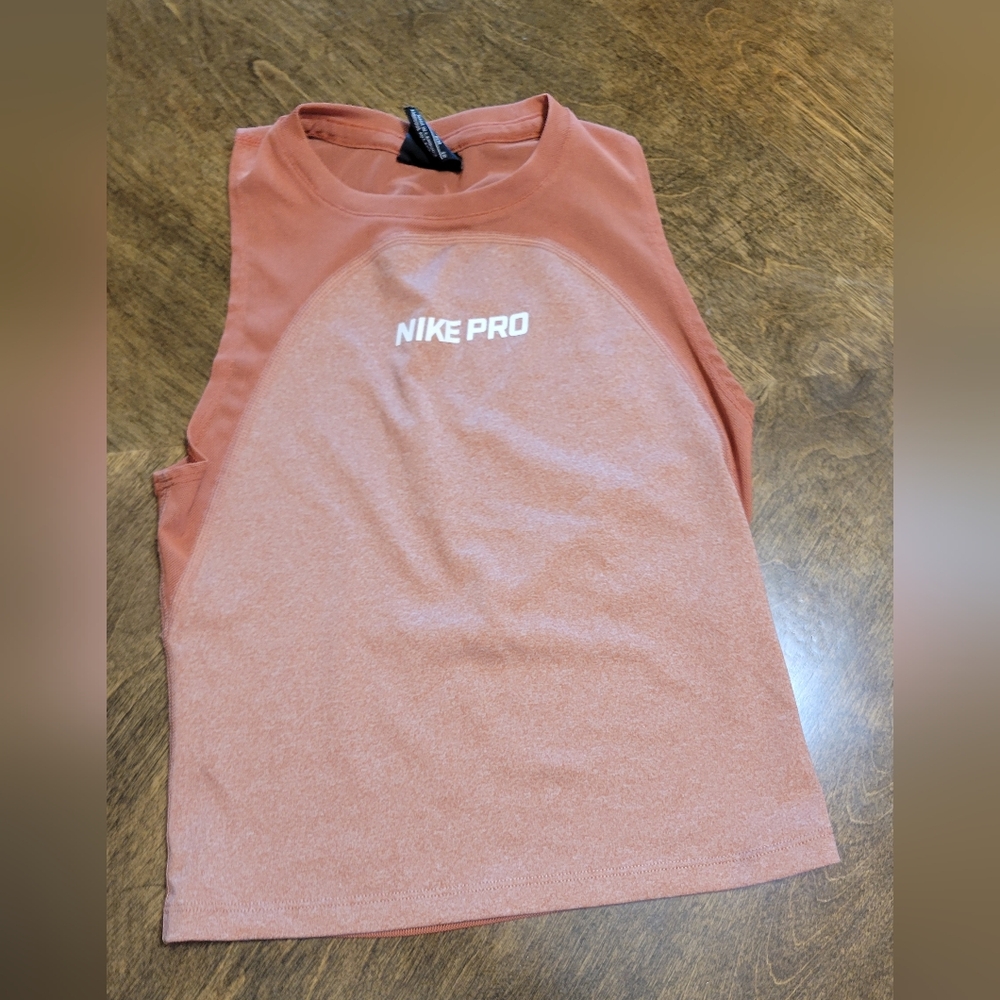 Nike pro top